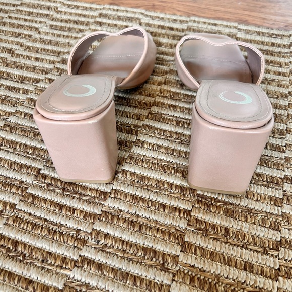 Journee Collection Alisia Sandal Heels size 9 from DWS. - Picture 3 of 5